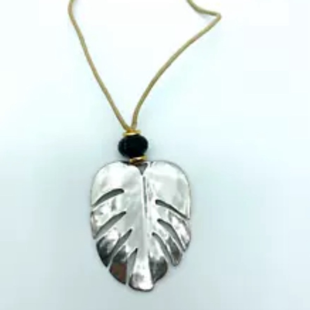 Jjill Shades of Nature Palm Leaf Pendant - Picture 3 of 4